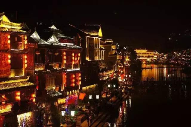 厲害了！觸摸屏公司的現代 loft辦公空間